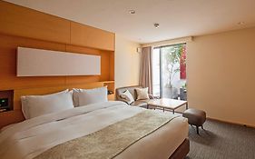 Villa Sanjomuromachi Kyoto
